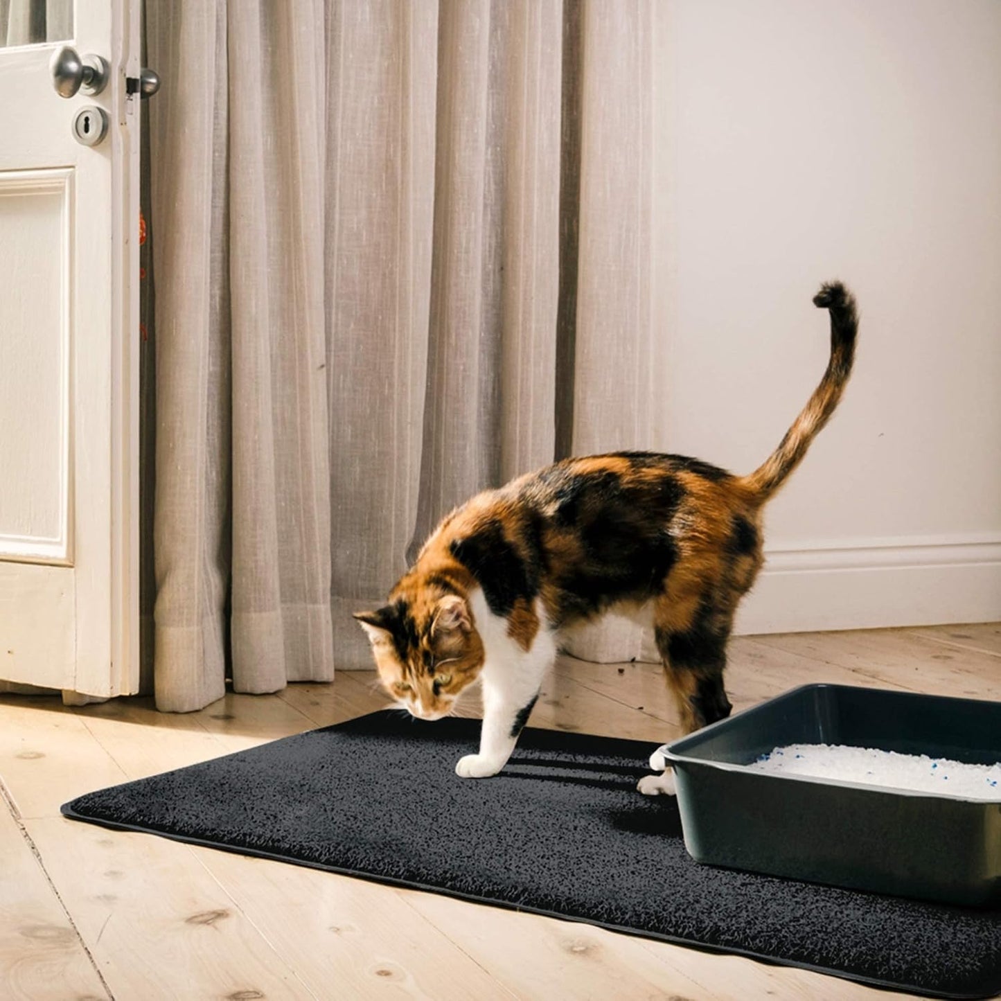 Extra Large Non-Slip Cat Litter Mat - Ultimate Litter Catcher for House Cats - Easy to Clean and Safe for Your Furry Friends - Black (47" x 33")